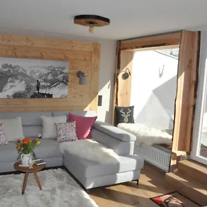Almi - Alpenglück Traumhafte Whg.m.20qm Dachterr. Apartment Oberstaufen
